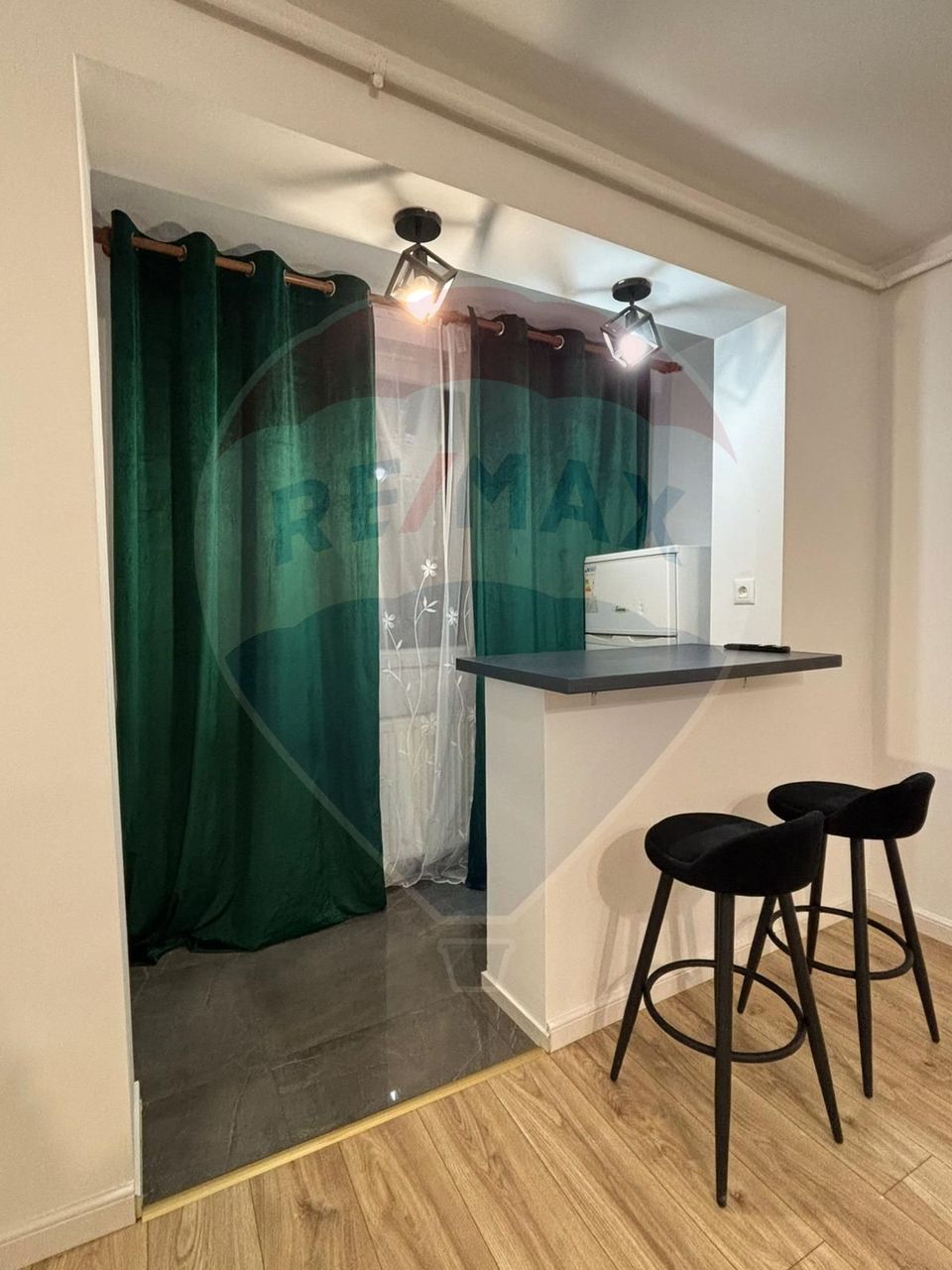 Apartament cu 1 camere de vânzare pe strada MOTORULUI renovata recent