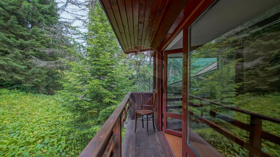 Vila cu potential turistic in Predeal privelisti si liniste montana