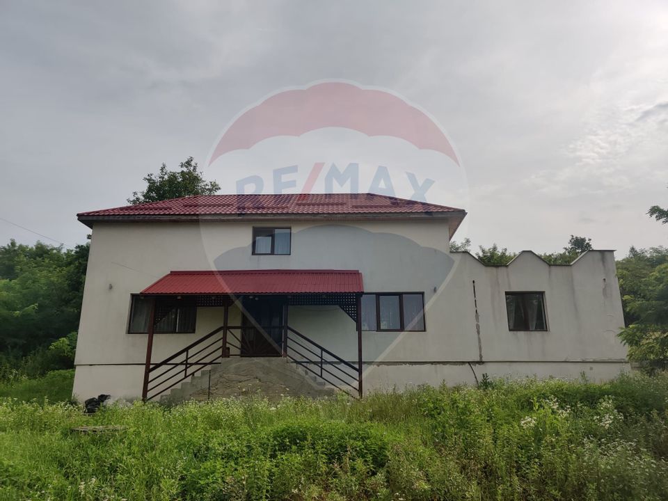 4 room House / Villa for sale