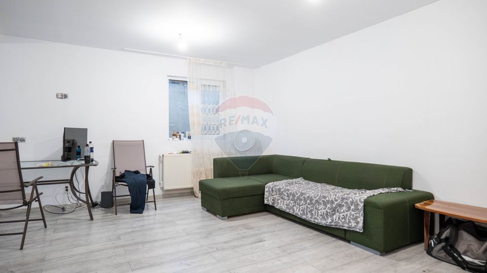 4 room House / Villa for sale, Periferie area