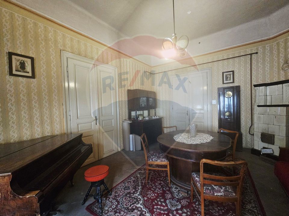 5 room House / Villa for sale, Central area