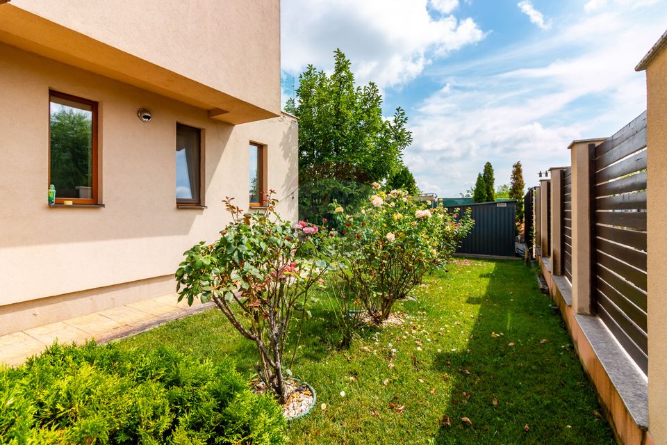 Sale spectacular villa Corbeanca / green and quiet area