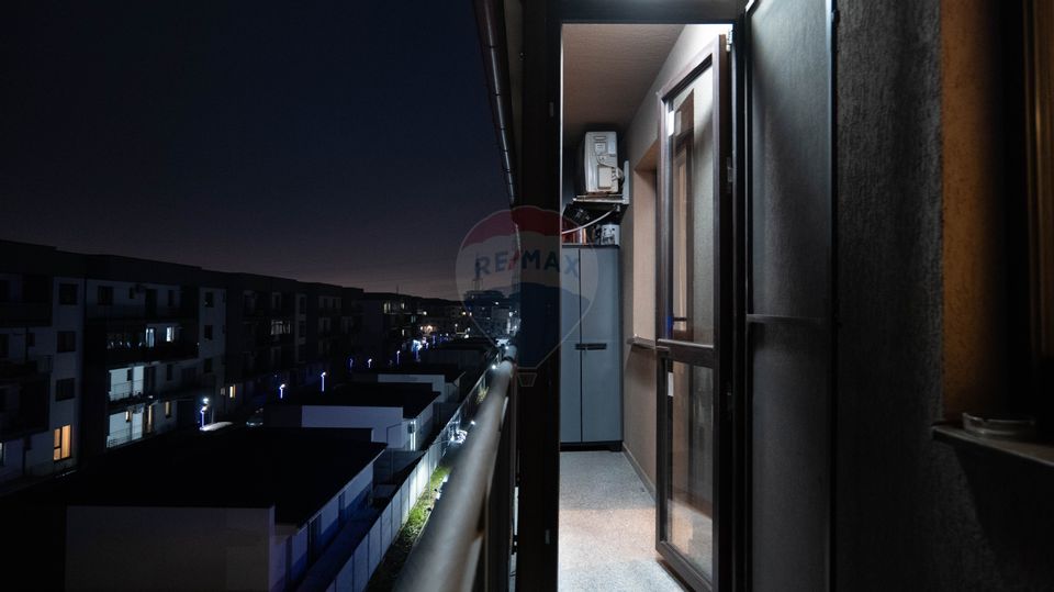 Vanzare apartament 3 camere, decomandat spatios si luminos, Dobroesti