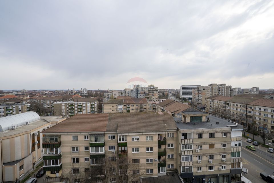 De vânzare apartament cu 4 camere, Bulevardul Decebal