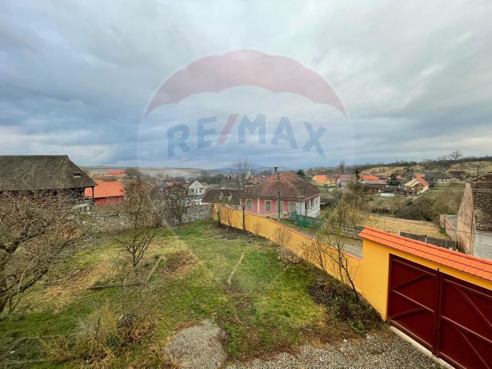 243sq.m Proprietate specială for sale