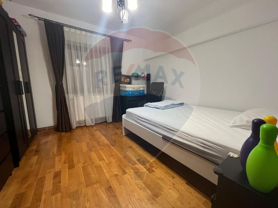 Apartament cu 4 camere de închiriat în zona Obor-Colentina