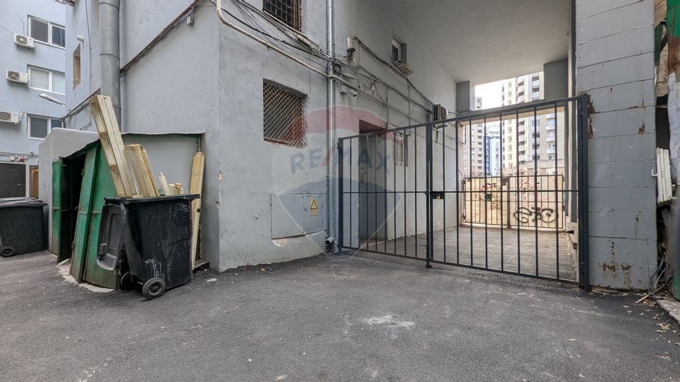 181.6sq.m Commercial Space for sale, Ultracentral area