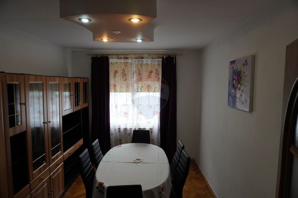 4 room Apartment for rent, Central area