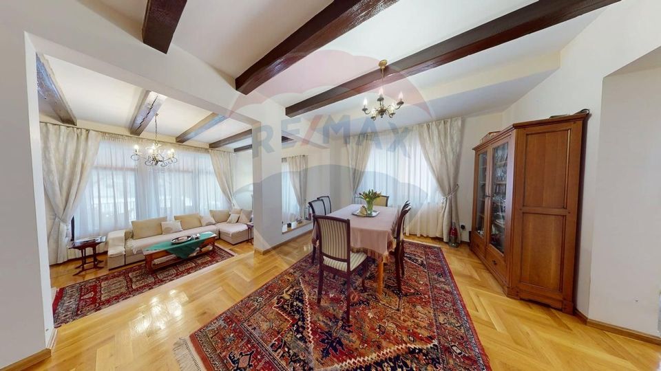 5 room House / Villa for sale, Calea Poplacii area