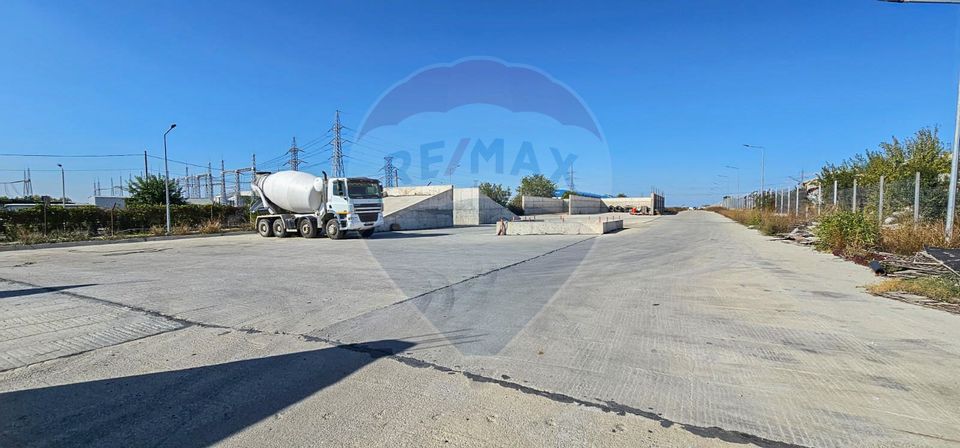 Industrial space for sale 90000sqm concrete plant Domnesti