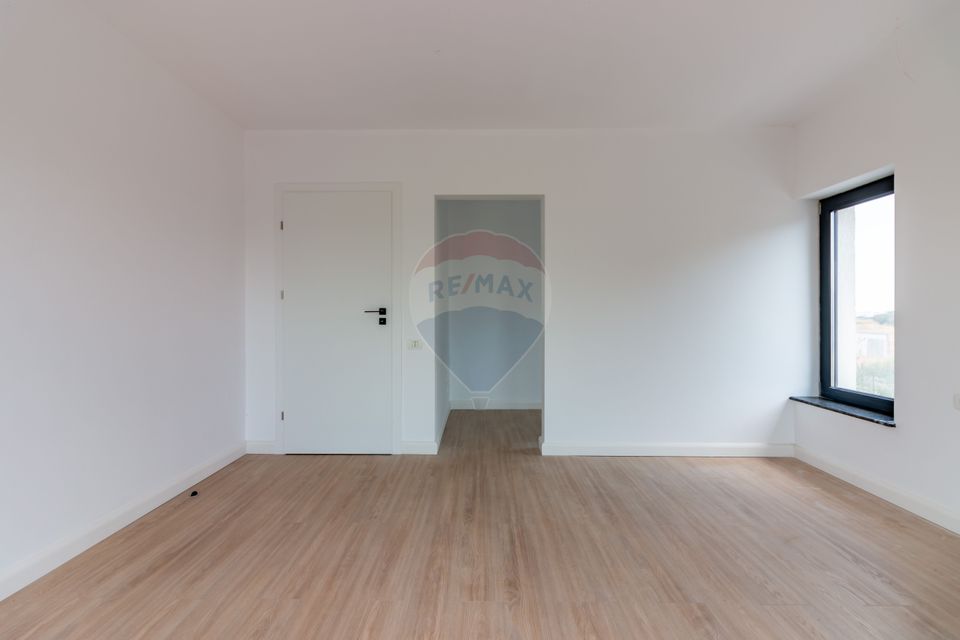 Villa 6 bedrooms | Generous Courtesy | Tunari - North