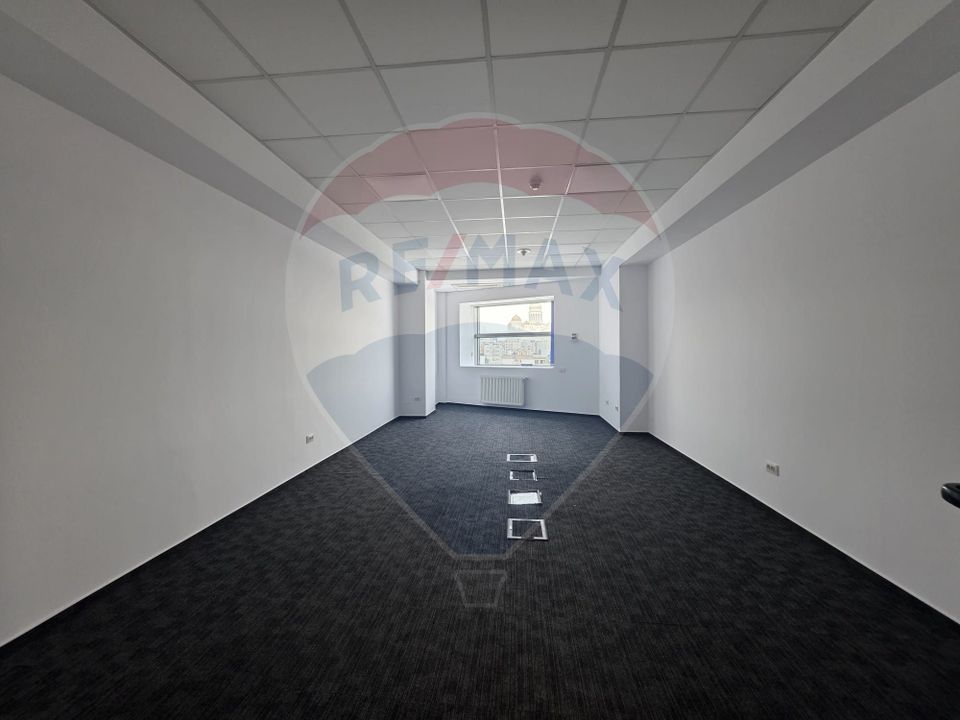 Office Building FOR SALE | 13 September | Hotel Conversion Potential