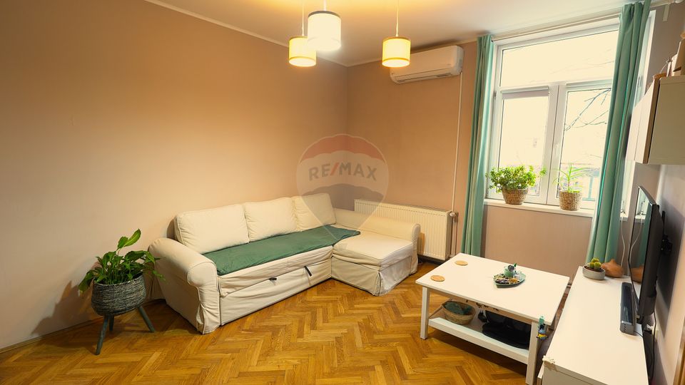 Apartament de vânzare, 3 camere, Bd. Ferdinand. 68 mp