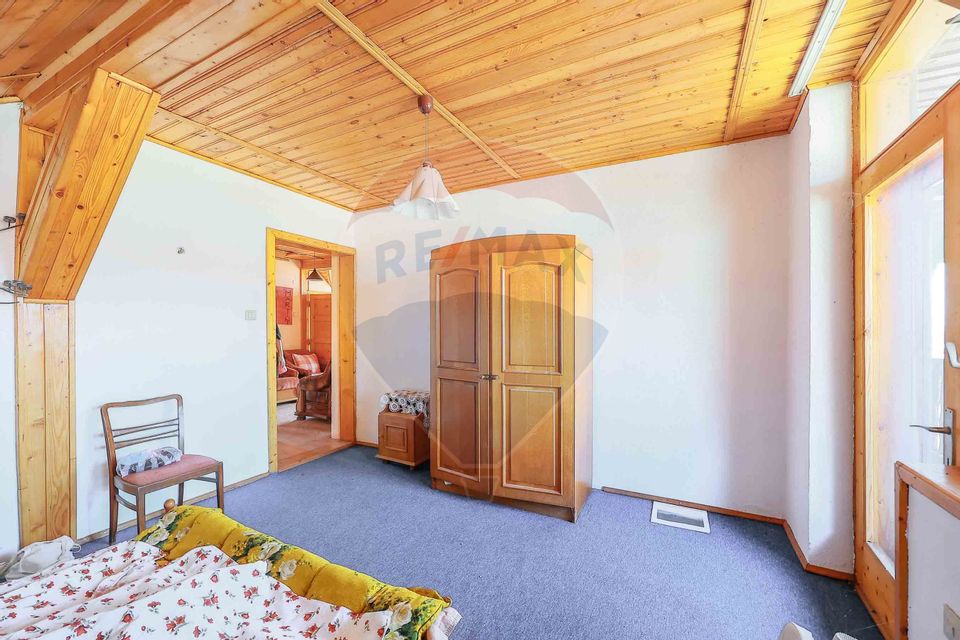 12 room House / Villa for sale, Dealuri Oradea area