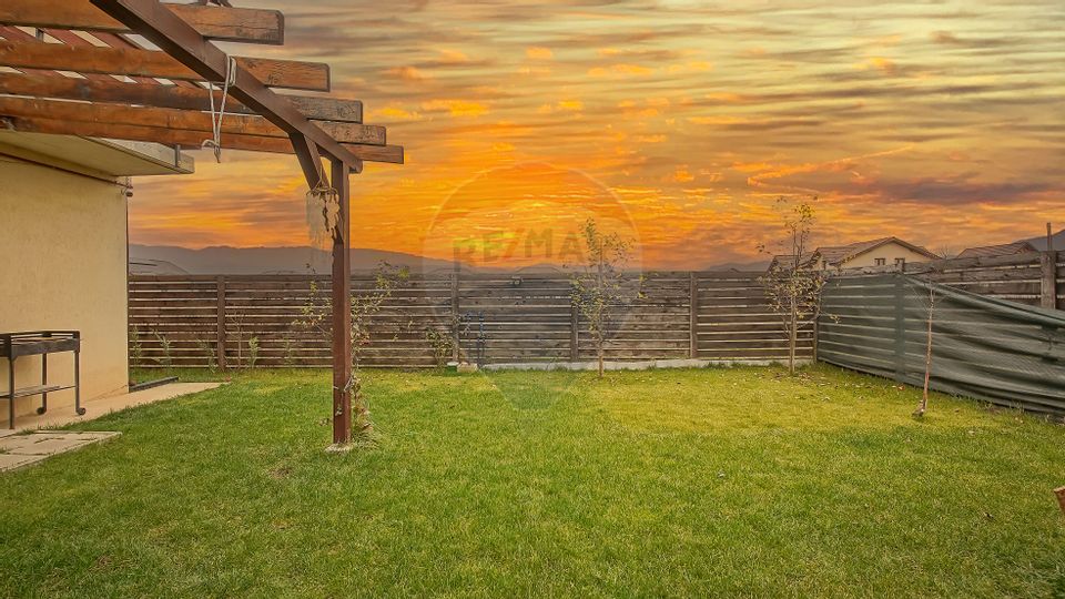 COMISION 0% | Casă tip duplex de vânzare | 5 camere | Cartier Izvor |