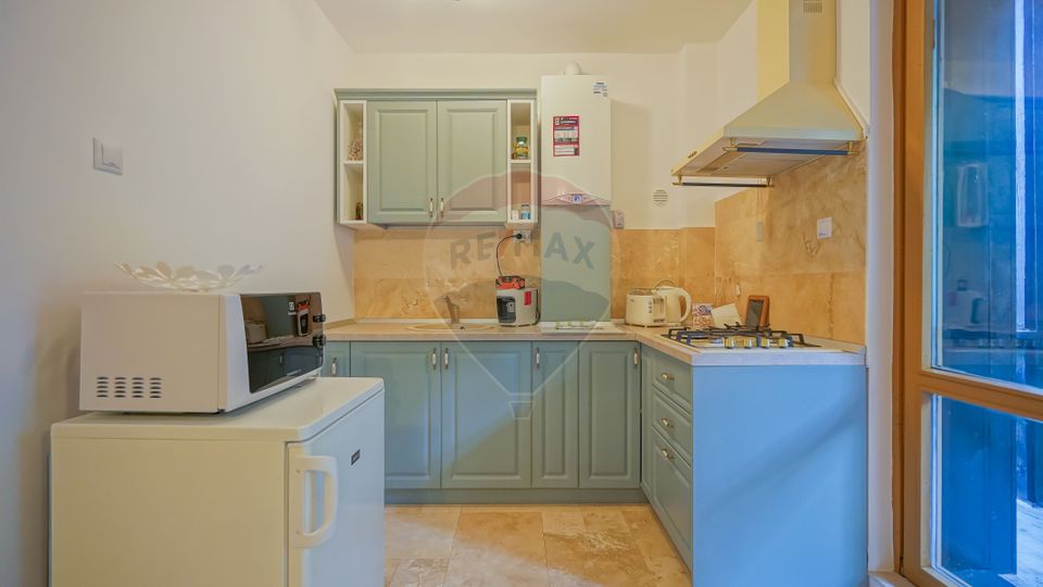 11 room Hotel / Pension for sale