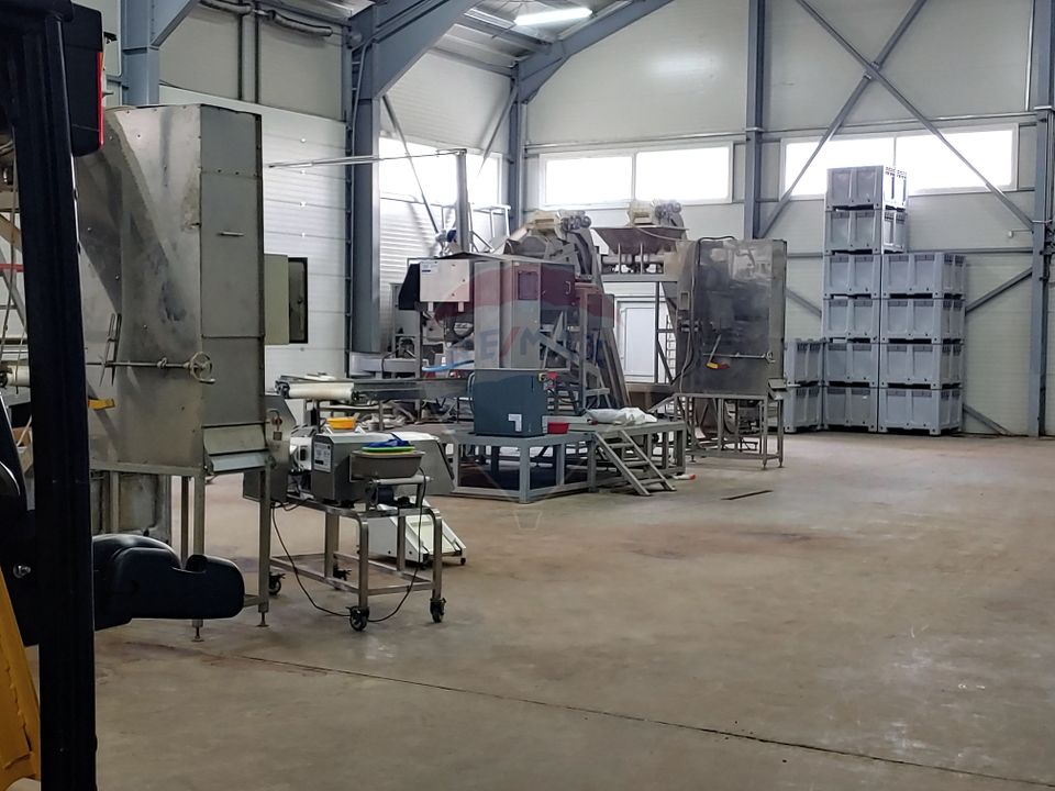 Spațiu industrial-depozit de 1120mp de închiriat în Dumbrăveni, SV