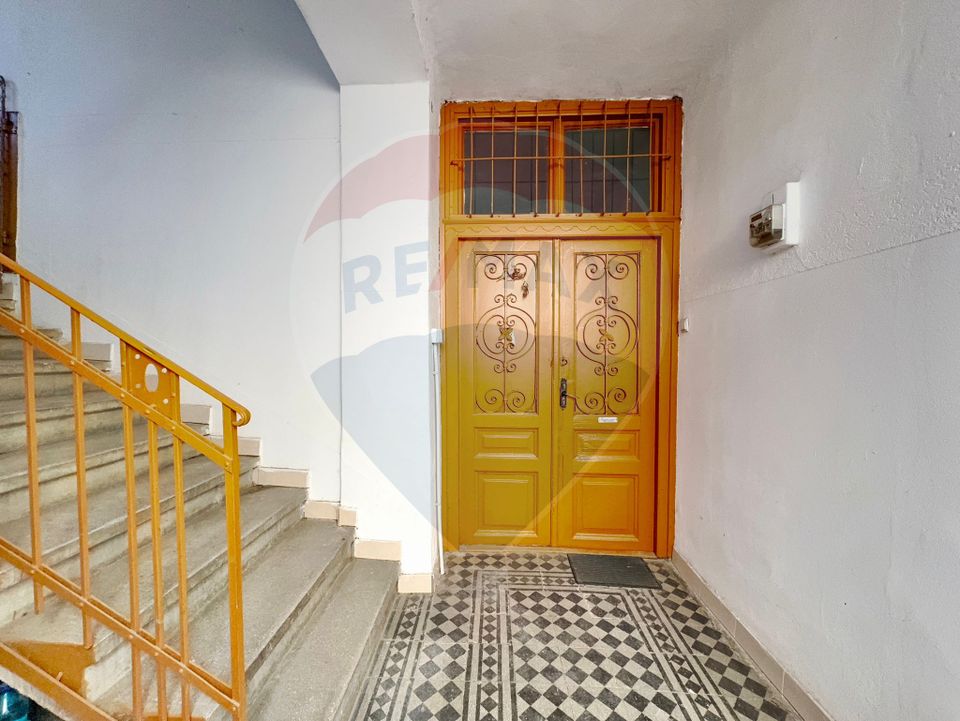 Casă / Vilă cu 6 camere de vânzare în zona Elisabetin