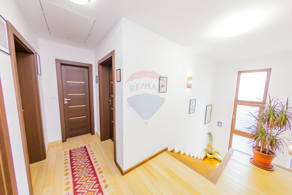 5 room House / Villa for sale, Central area