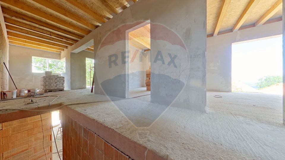 Vilă in constructie, locatie excelenta, Comision 0%