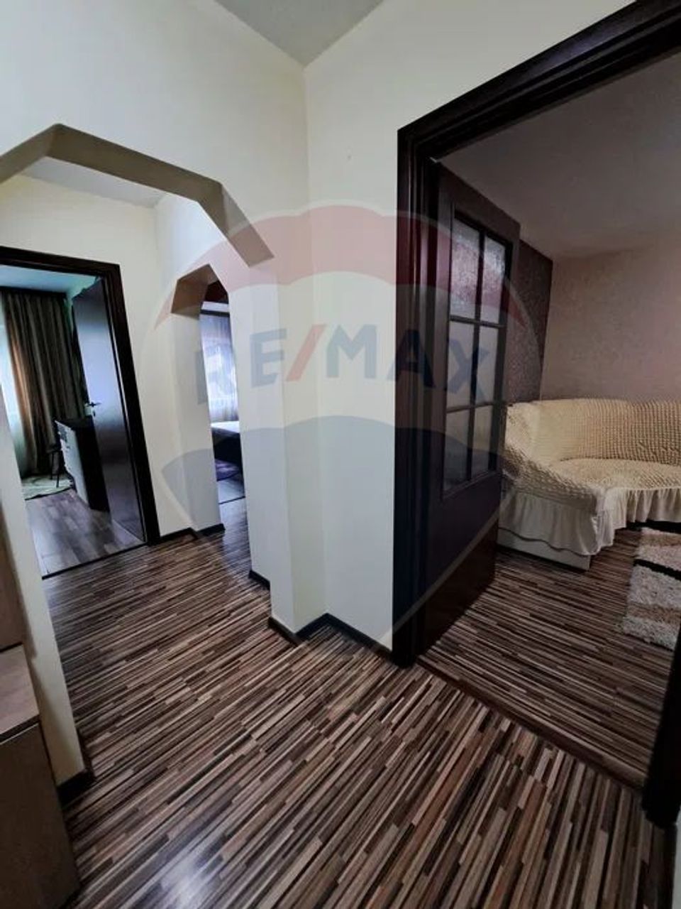 De Închiriat Apartament 3 Camere