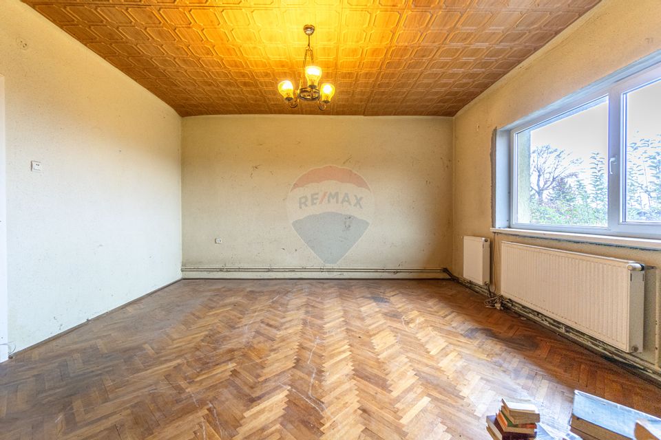 Casă individuală cu două unități locative. Zona Horia–Cloșca–Crișan