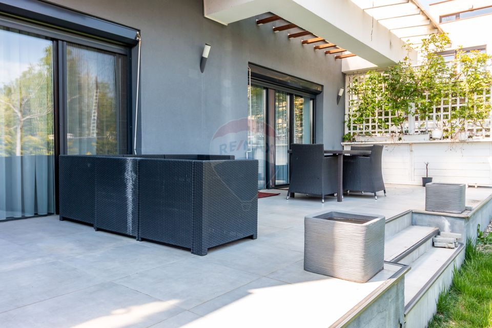 House / Villa with 5 rooms for sale, Laguna Albastra, str. Farms