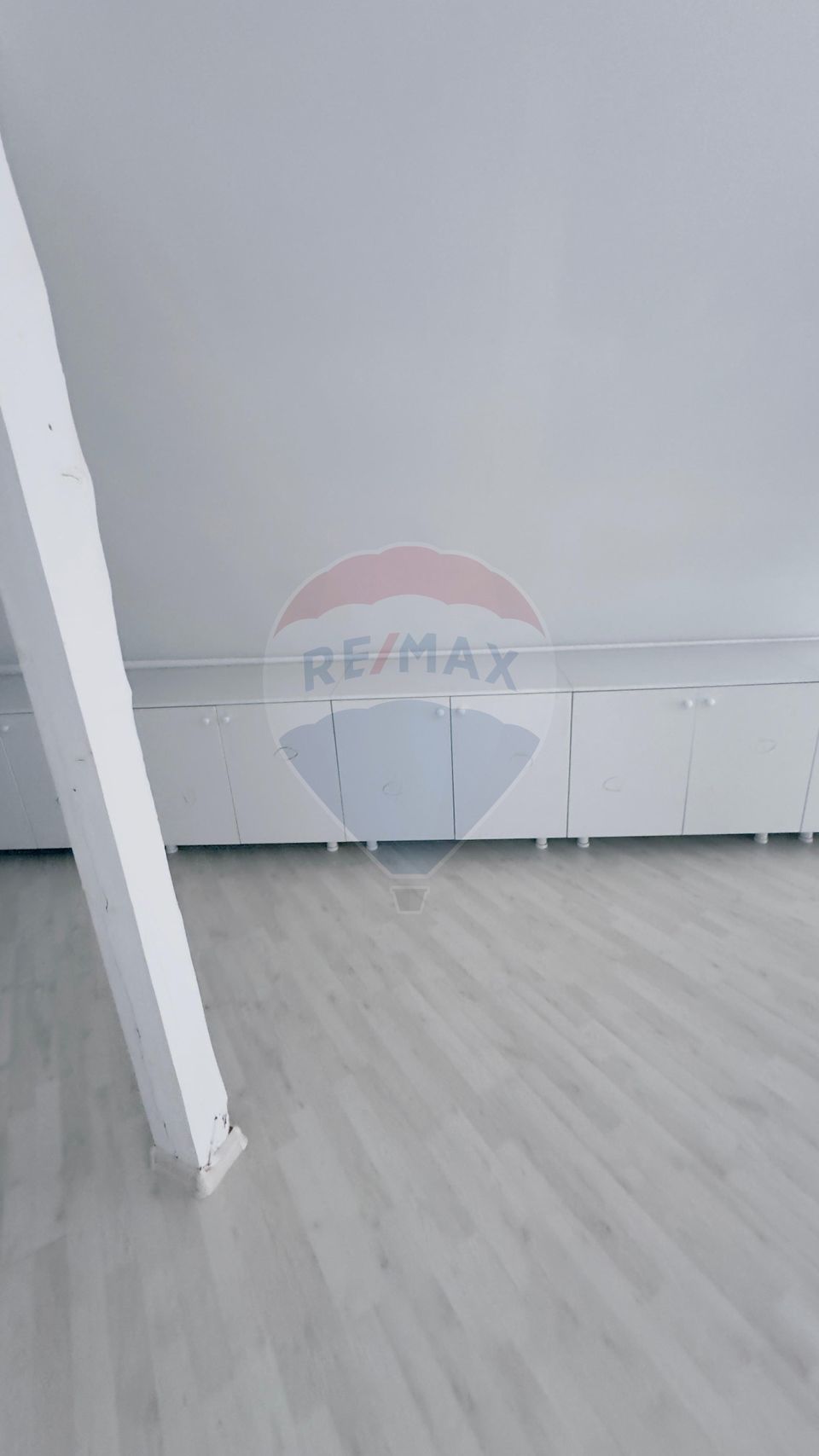 Proprietate premium în Filiași, locuință de lux cu spații comerciale