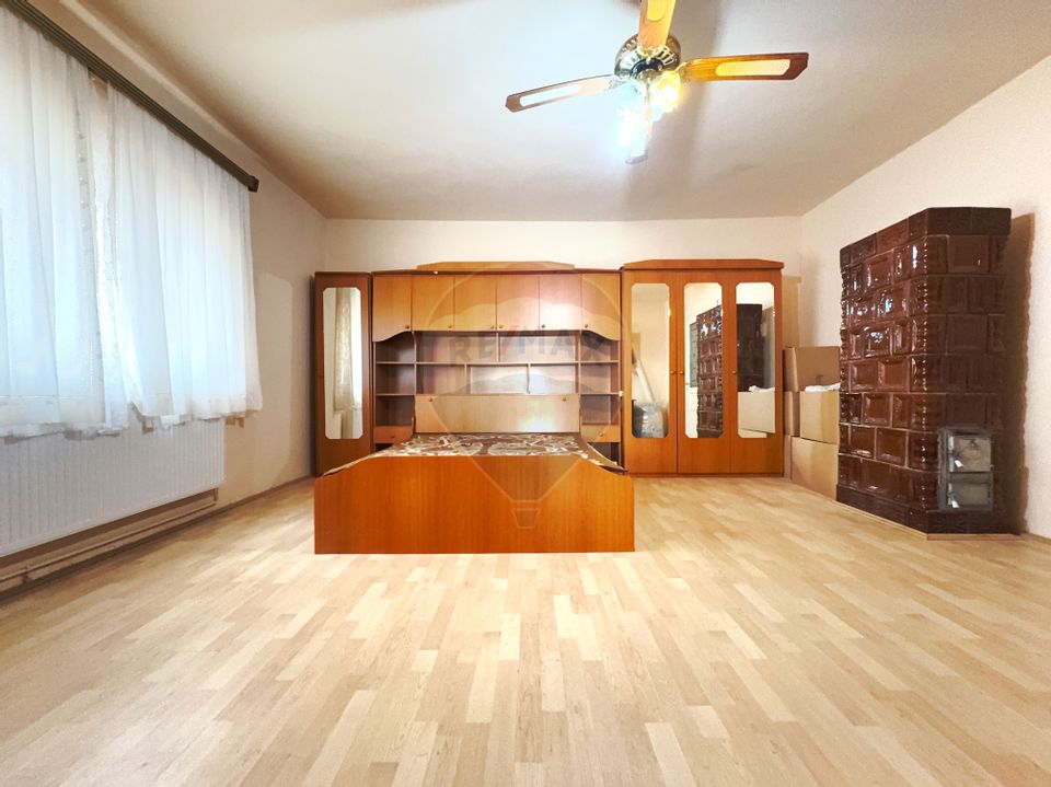 Teren generos cu o casă locuibilă în Timișoara, cartier Freidorf, pe s