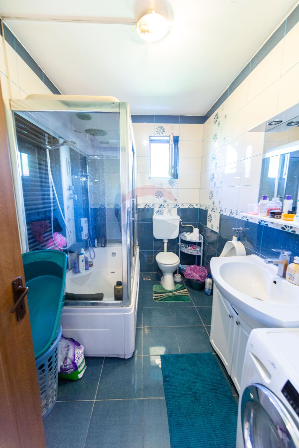 Casă individuala cu priveliste, 5 dormitoare, teren generos Baciu