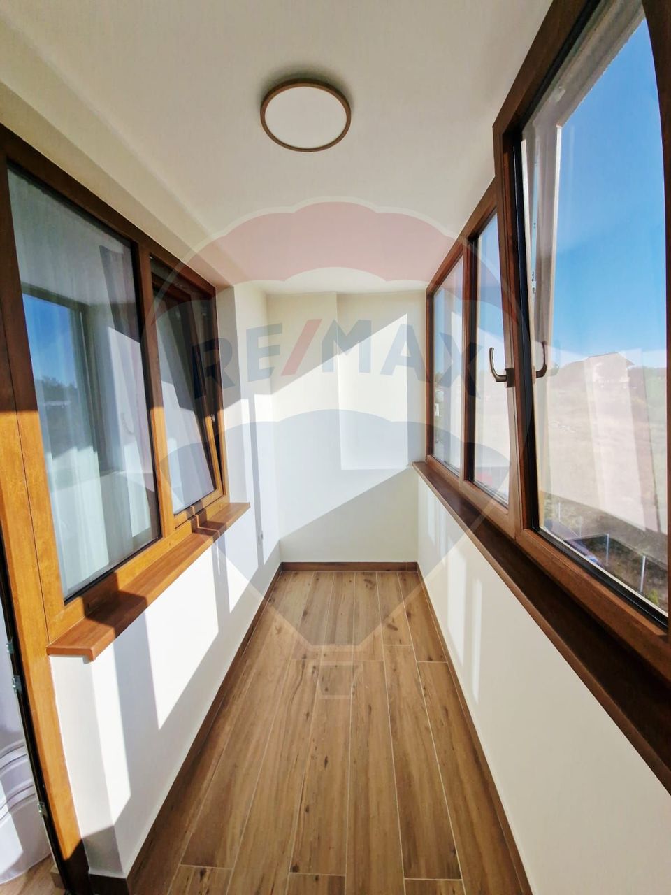 Apartament modern de inchiriat