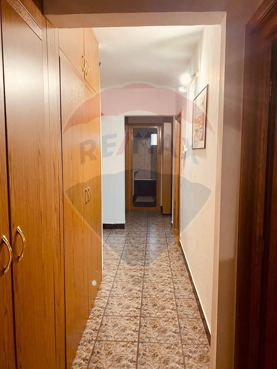 Apartament 4 camere de inchiriat