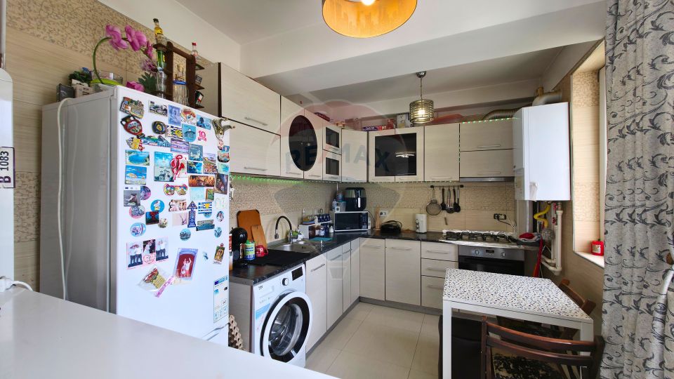 Apartament 3 camere 1 Decembrie de Vanzare