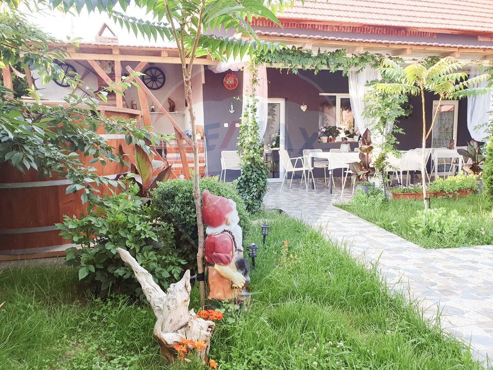 8 room House / Villa for sale