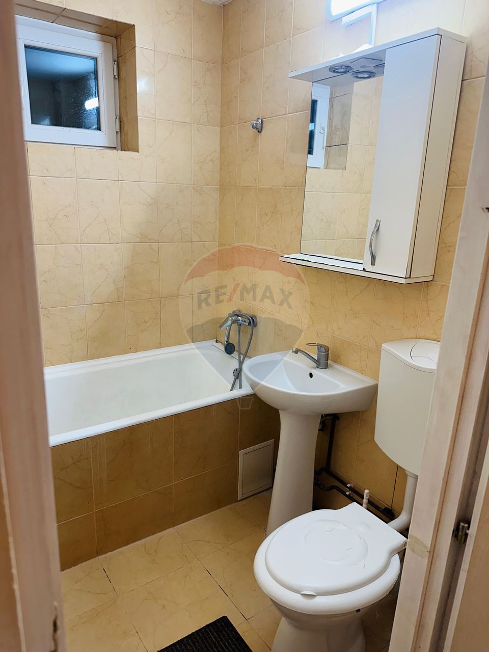 3 room Apartment for rent, Aurel Vlaicu area