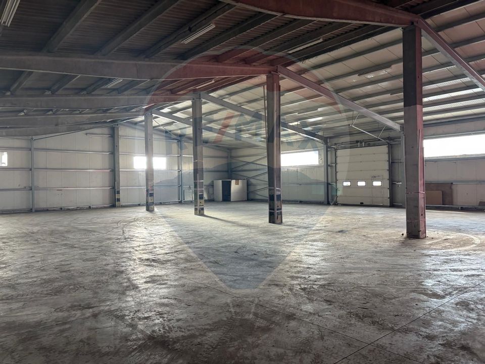 Spațiu industrial de 867mp de închiriat în zona Dambul Rotund