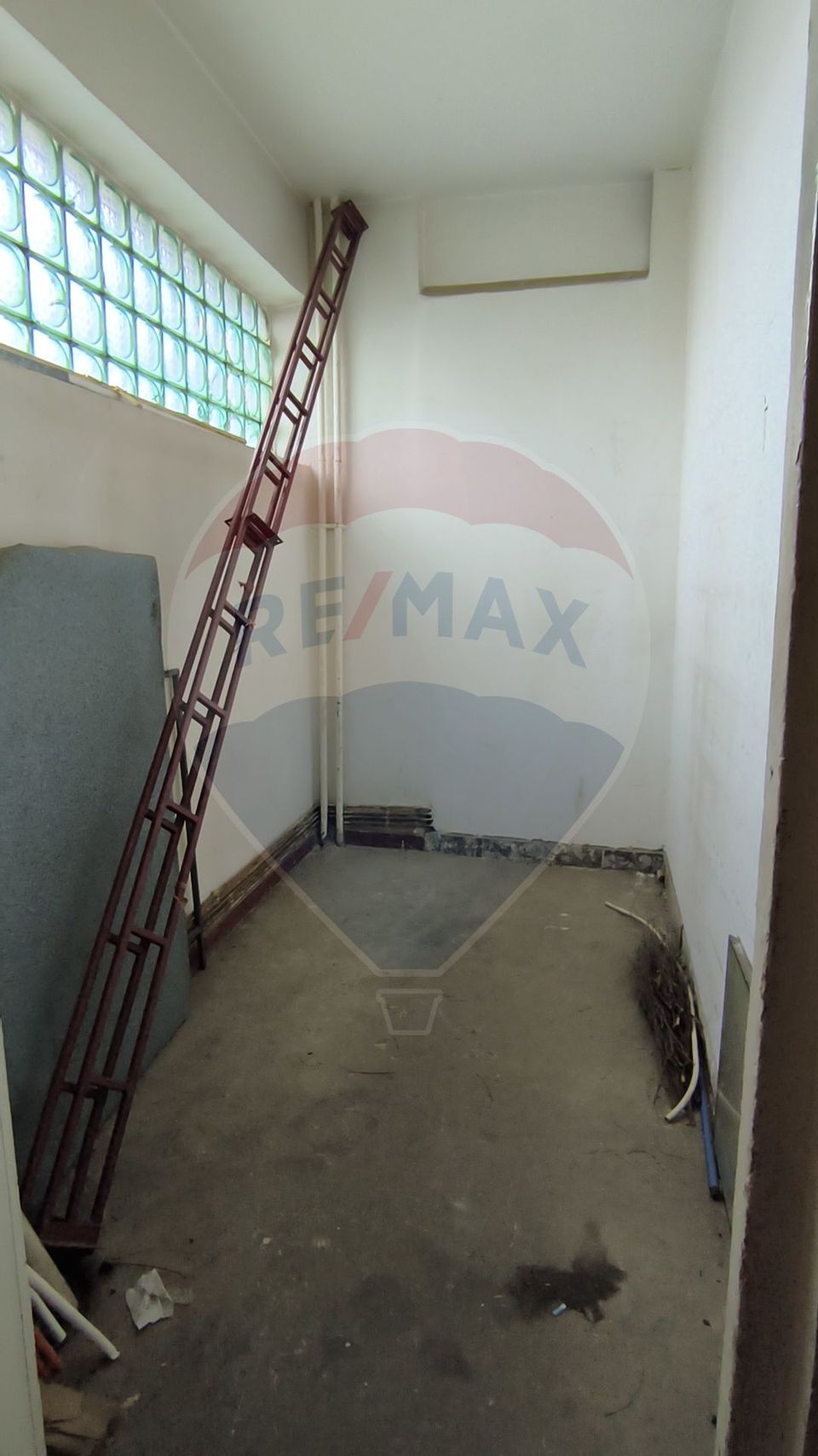 125sq.m Commercial Space for rent, Manastur area