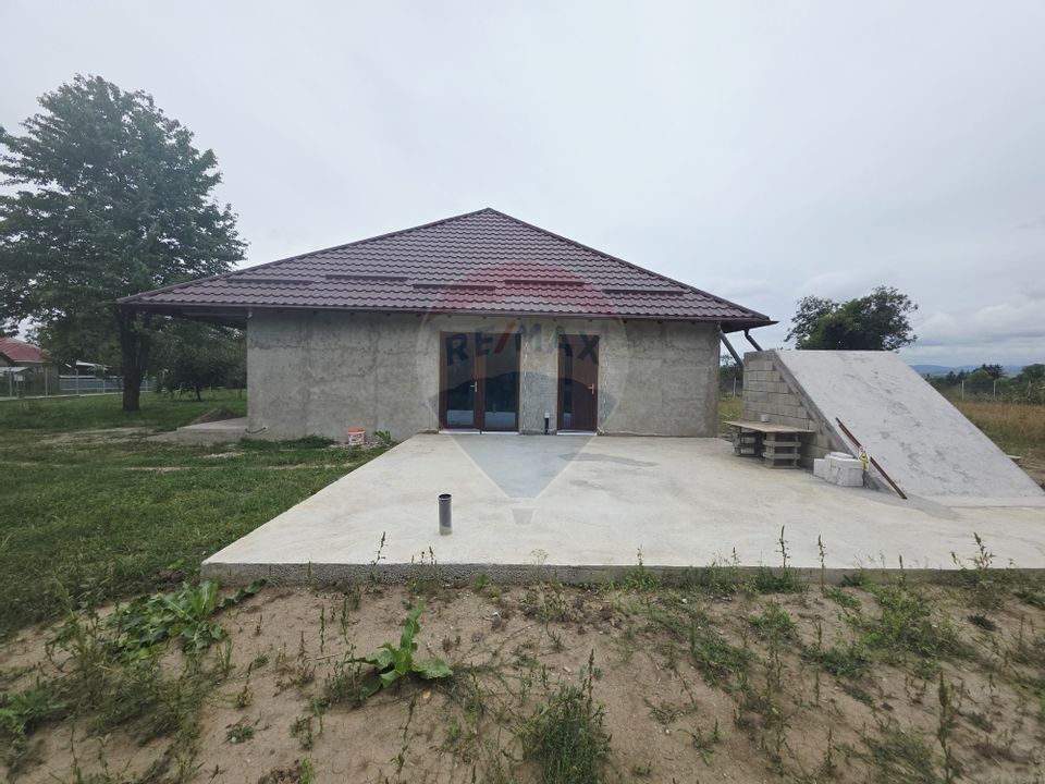 4 room House / Villa for sale