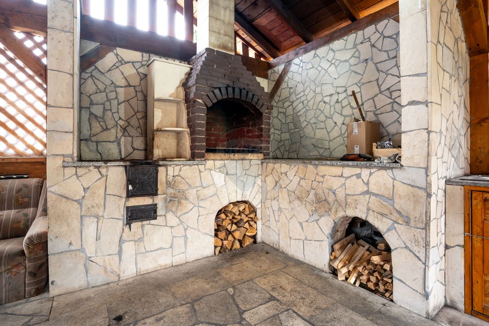 Cabana cu 7 camere de vânzare, 387 mp util, 1300 mp teren!