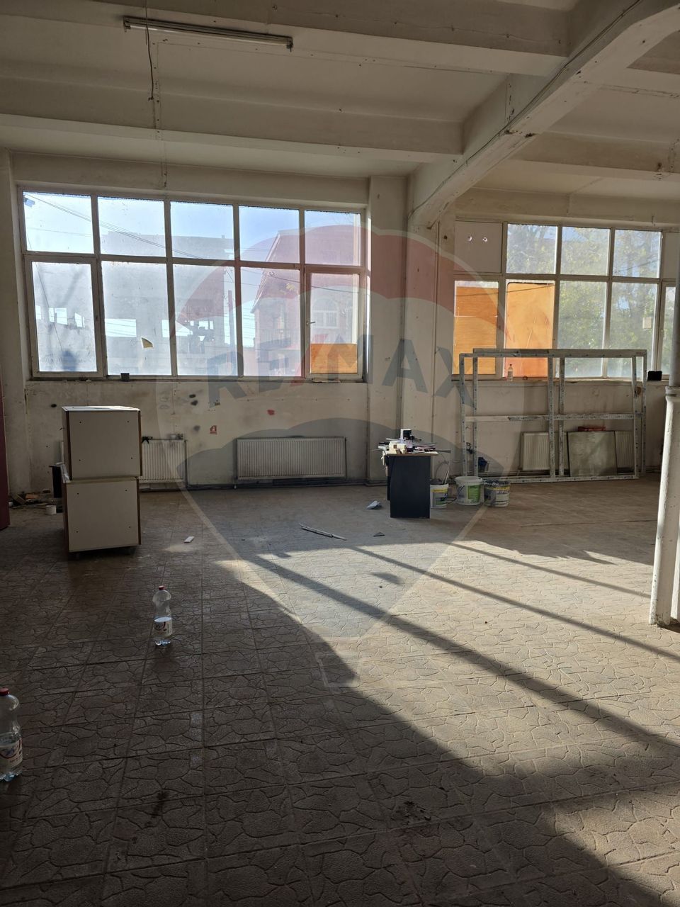 Spații 200/430 mp lift marfa Baicului platforma industriala