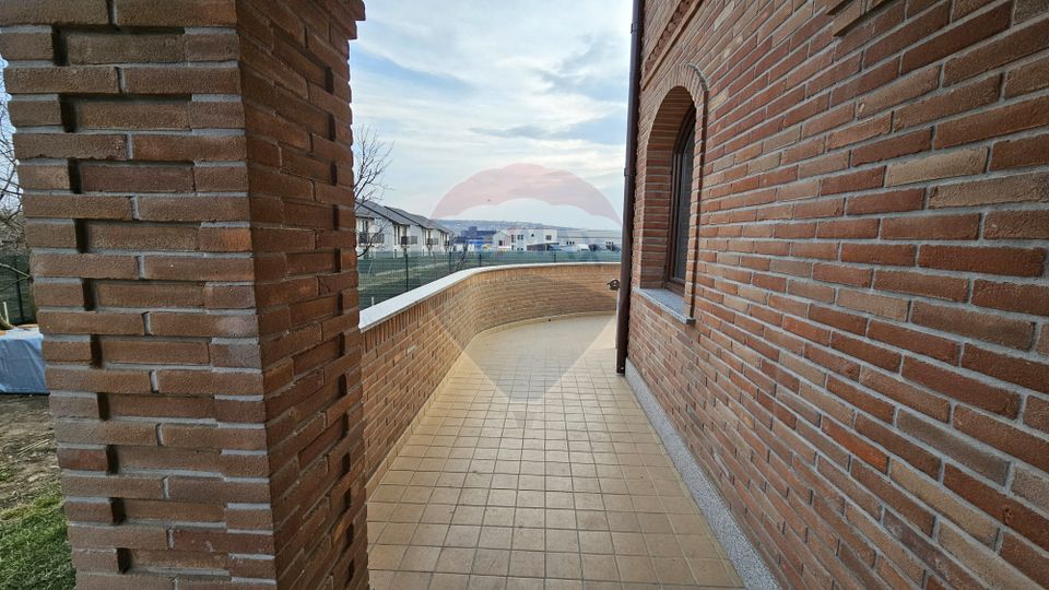 Casă / Vilă de lux, Scheia, Suceava