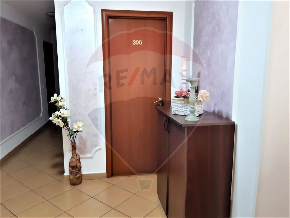 18 room Hotel / Pension for sale, Bucurestii Noi area