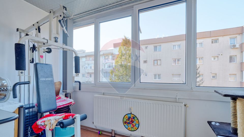 3-room apartment on Rozelor Street, Florilor Quarter!