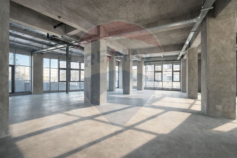 954.81sq.m Commercial Space for rent, Boema area