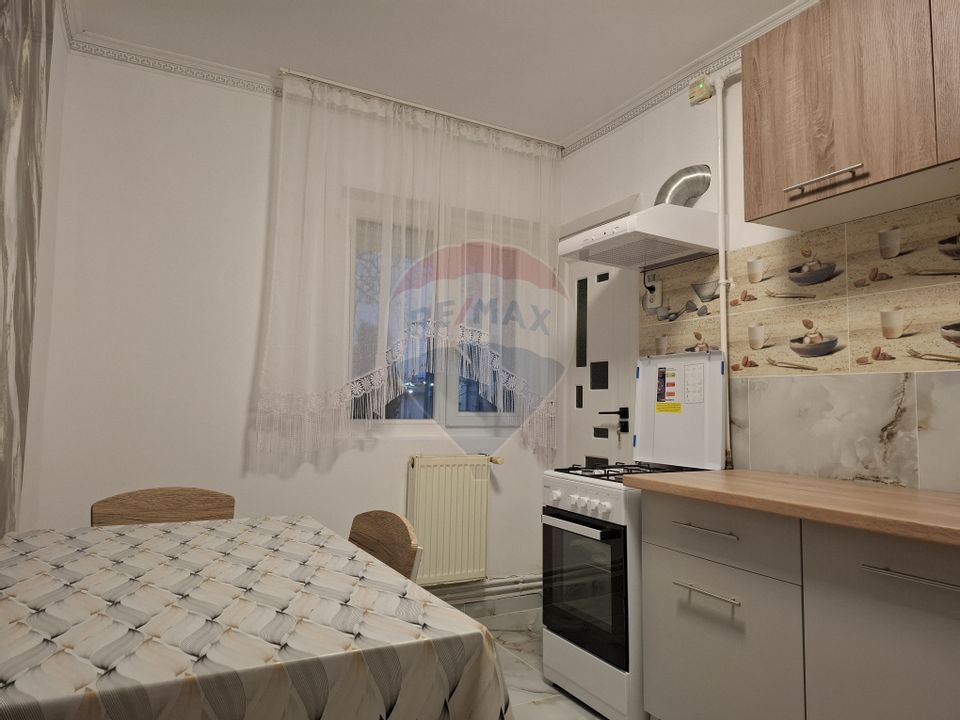 Apartament cu 2 camere, decomadat, de închiriat în zona Aradul Nou