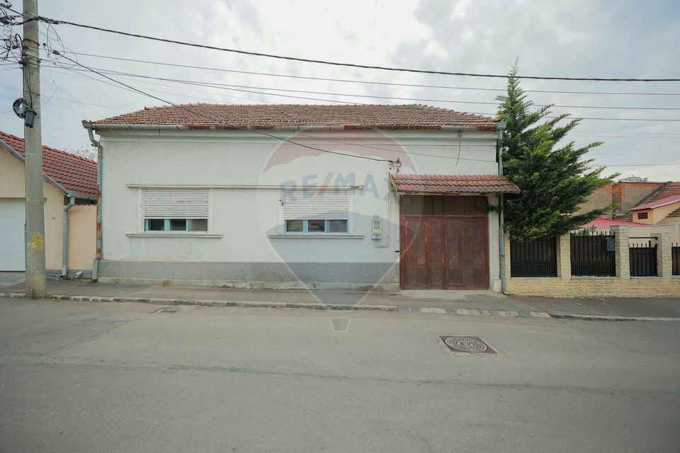4 room House / Villa for sale, Central area