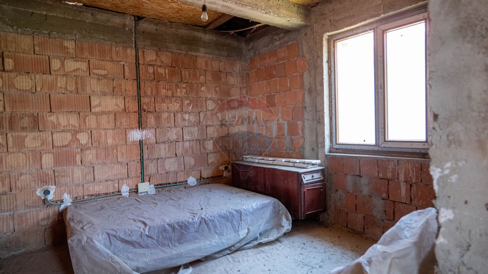 5 room House / Villa for sale, Central area