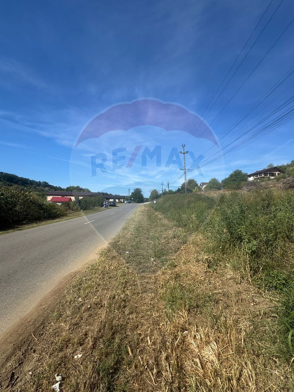 Vânzare 6600 mp teren Leamna de sus 40 euro/ mp