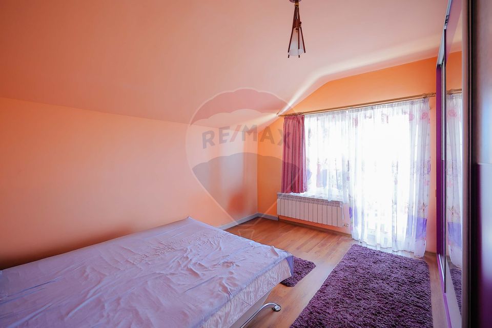 De vânzare casă cu 3 camere și teren 950 mp în Mihai Bravu