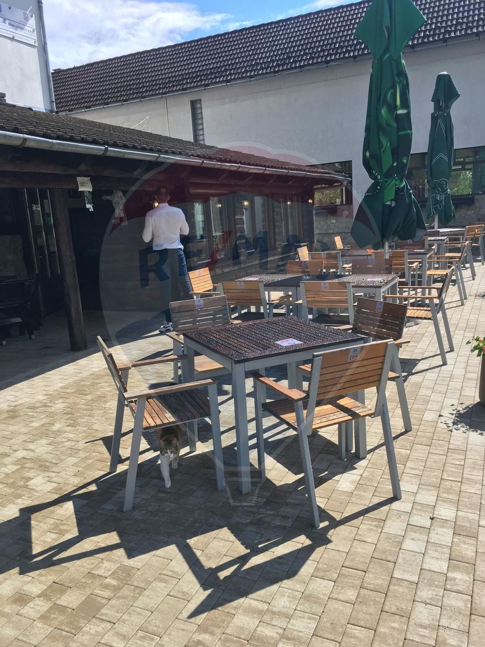 18 room Hotel / Pension for sale